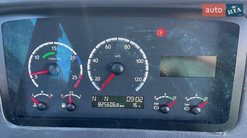 Туристичний / Міжміський автобус Scania CN 2008 в Чернівцях