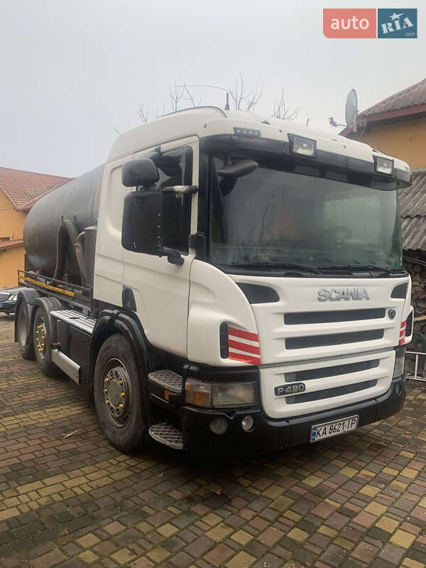 Машина ассенизатор (вакуумная) Scania P 2010 в Ивано-Франковске