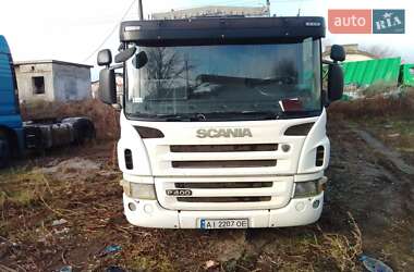 Тягач Scania P 2011 в 