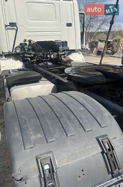 Тягач Scania P 2011 в 