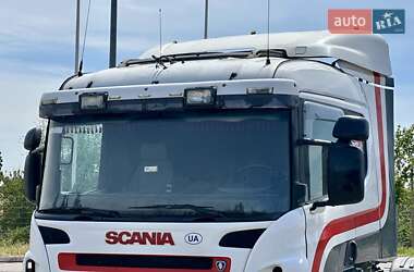 Тягач Scania P 2007 в 