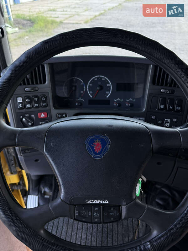 Контейнеровоз Scania P 2008 в Вінниці