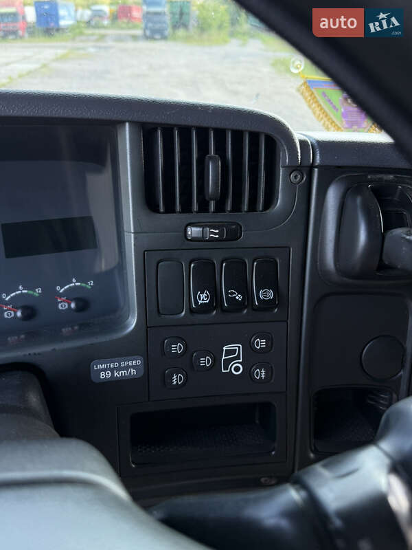 Контейнеровоз Scania P 2008 в Вінниці