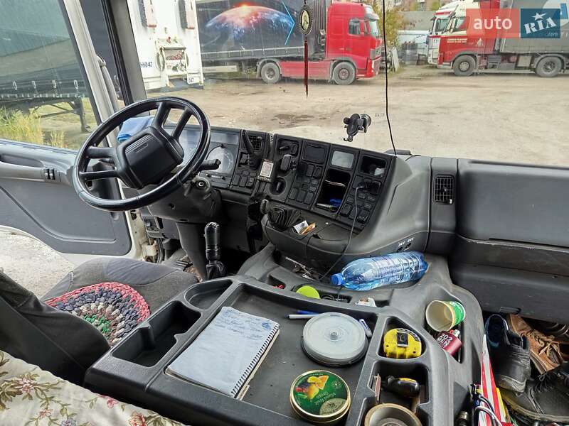 Автовоз Scania P 2001 в Тернополі