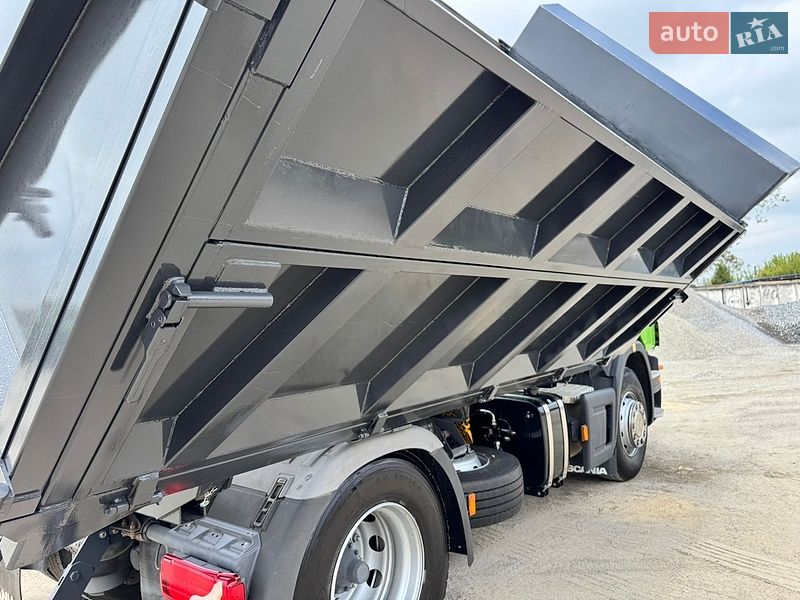 Самосвал Scania P 2013 в Ровно