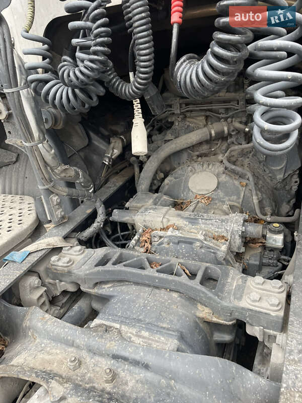 Тягач Scania R 410 2015 в Киеве фото 16 Тягач Scania R 410 2015 в Киеве