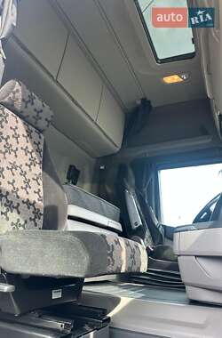 Контейнеровоз Scania R 450 2020 в 