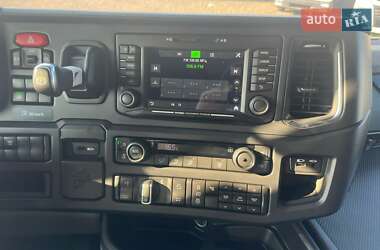 Контейнеровоз Scania R 450 2020 в 