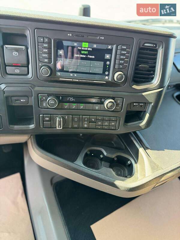 Контейнеровоз Scania R 450 2020 в Дніпрі