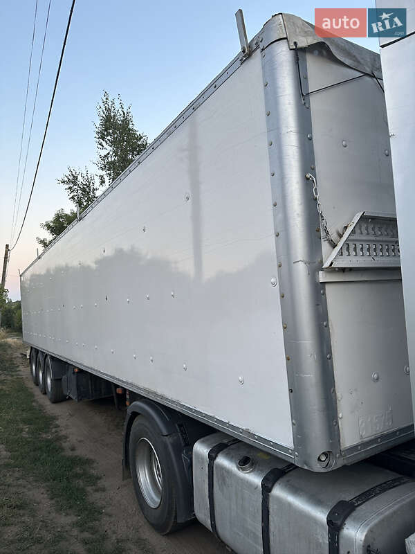 Зерновоз Scania R 470 2004 в Олександрії