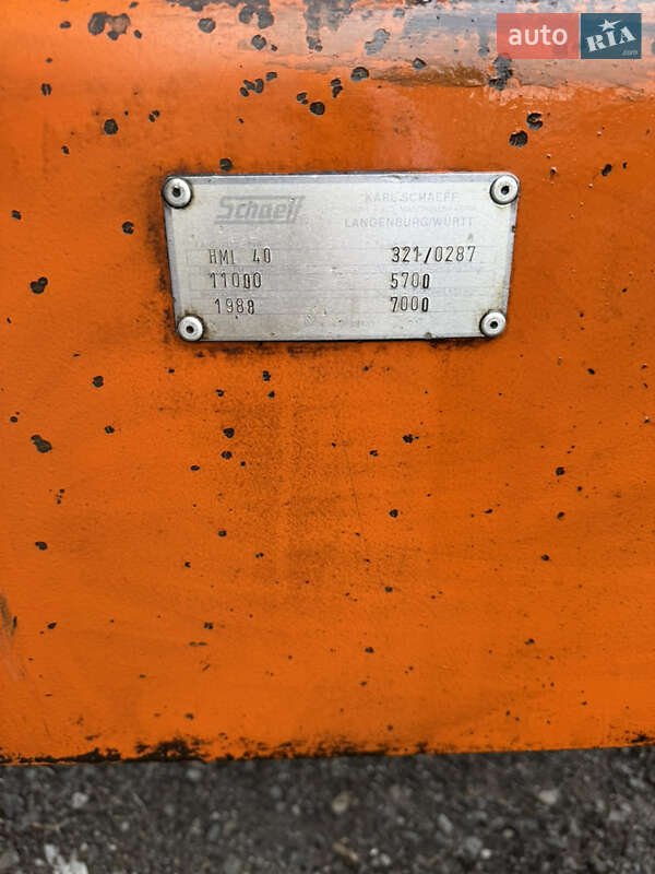 Екскаватор навантажувач Schaeff HML 1988 в Ужгороді