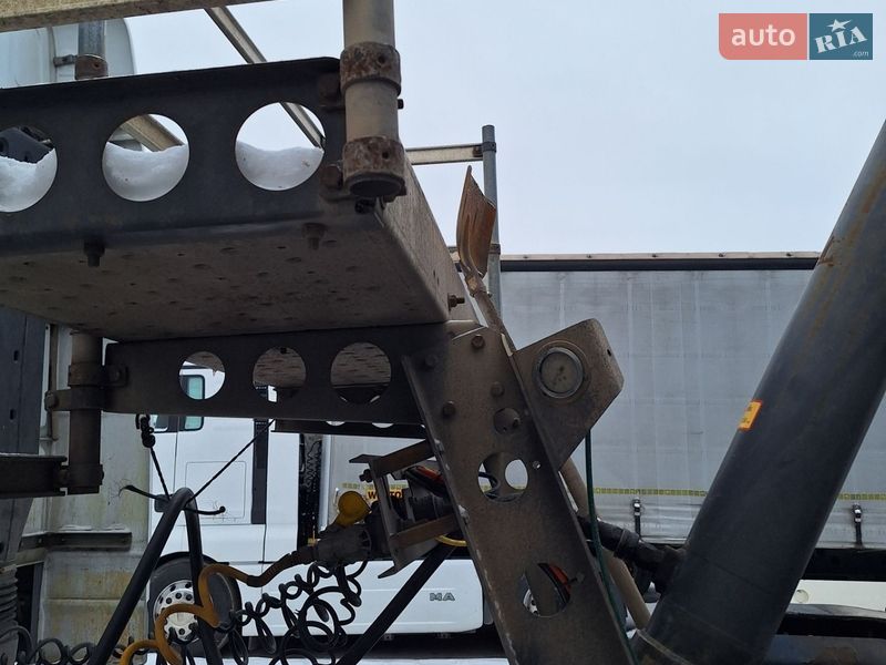 Самосвал полуприцеп SCHMIDT SKO 2009 в Умани