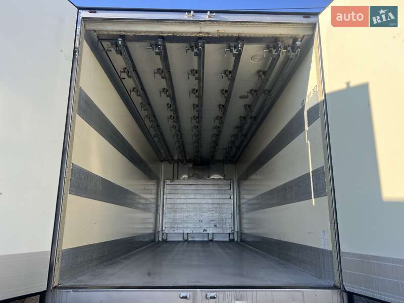 Рефрижератор Schmitz Cargobull AWF 18 2007 в 