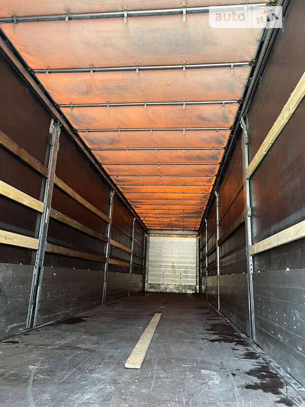 Тентованный борт (штора) - полуприцеп Schmitz Cargobull Cargobull 2015 в Луцке