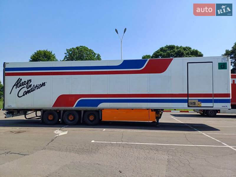 Рефрижератор полуприцеп Schmitz Cargobull Cargobull 2012 в Одессе