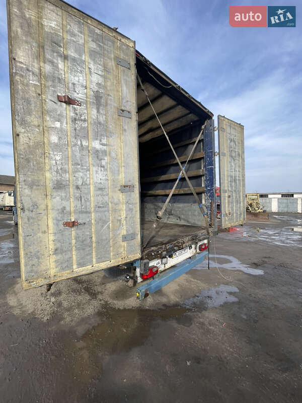 Бортовой полуприцеп Schmitz Cargobull Cargobull 1998 в Ратным