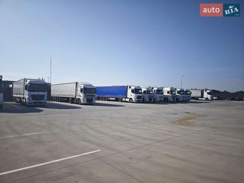 Бортовой полуприцеп Schmitz Cargobull Cargobull 2016 в Черкассах