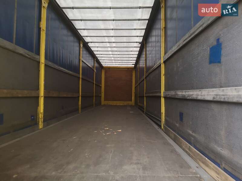 Тентований борт (штора) - напівпричіп Schmitz Cargobull Cargobull 2012 в Вінниці