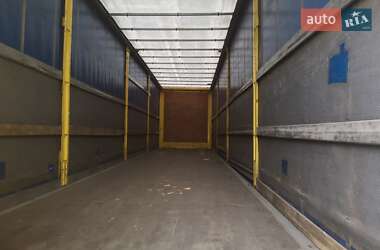 Тентованный борт (штора) - полуприцеп Schmitz Cargobull Cargobull 2012 в 