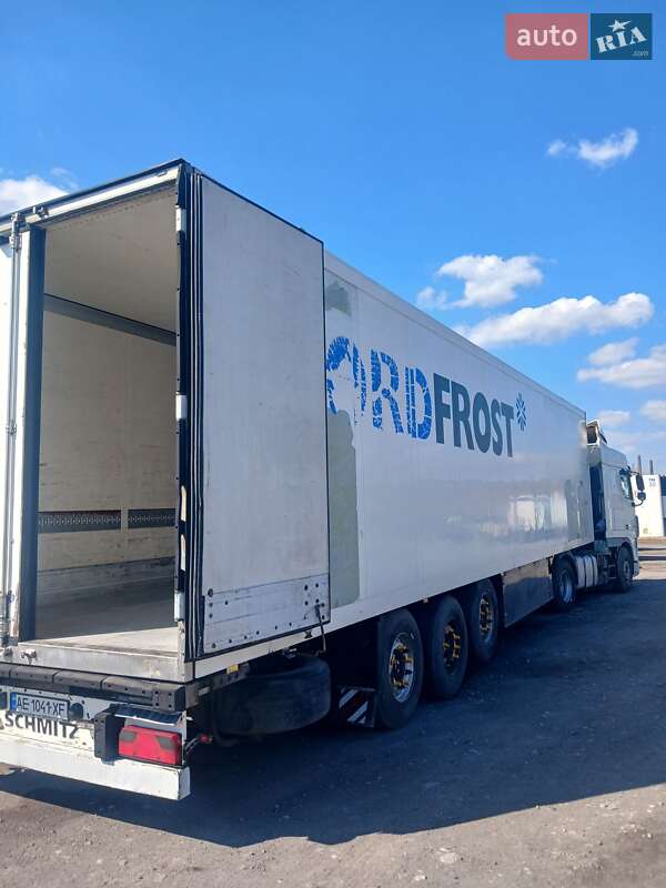 Рефрижератор полуприцеп Schmitz Cargobull Cargobull 2005 в Каменском