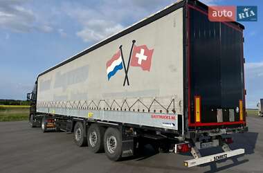 Тентований борт (штора) - напівпричіп Schmitz Cargobull Cargobull 2013 в 