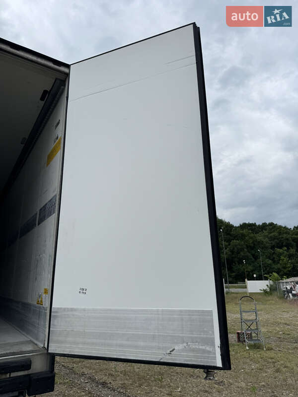 Рефрижератор напівпричіп Schmitz Cargobull Cargobull 2012 в Чернівцях