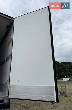 Рефрижератор полуприцеп Schmitz Cargobull Cargobull 2012 в 