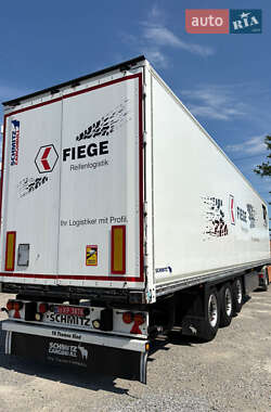 Ізотермічна будка Schmitz Cargobull Cargobull 2012 в Житомирі