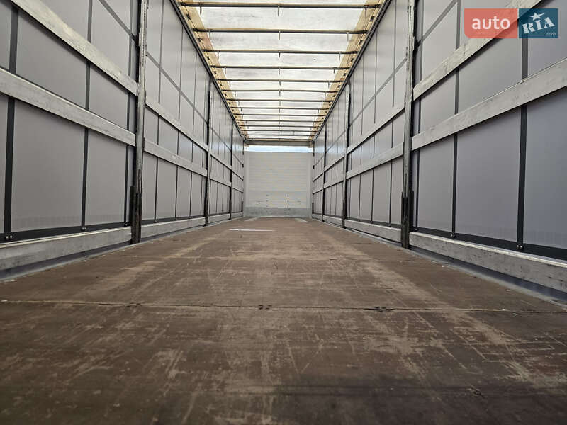 Тентований борт (штора) - напівпричіп Schmitz Cargobull Cargobull 2015 в Львові