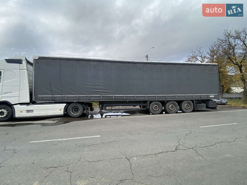 Тентованный борт (штора) - полуприцеп Schmitz Cargobull Cargobull 2015 в Ужгороде