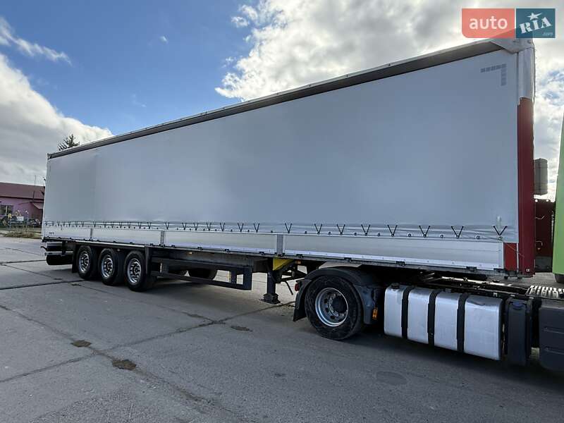 Тентованный борт (штора) - полуприцеп Schmitz Cargobull Cargobull 2012 в Надворной