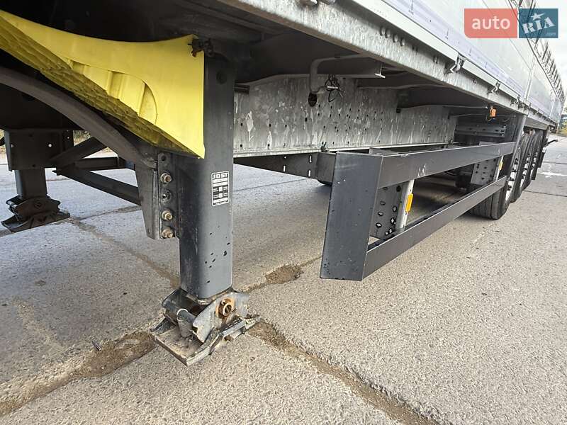 Тентованный борт (штора) - полуприцеп Schmitz Cargobull Cargobull 2012 в Надворной