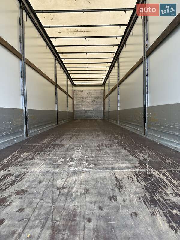 Тентованный борт (штора) - полуприцеп Schmitz Cargobull Cargobull 2012 в Надворной