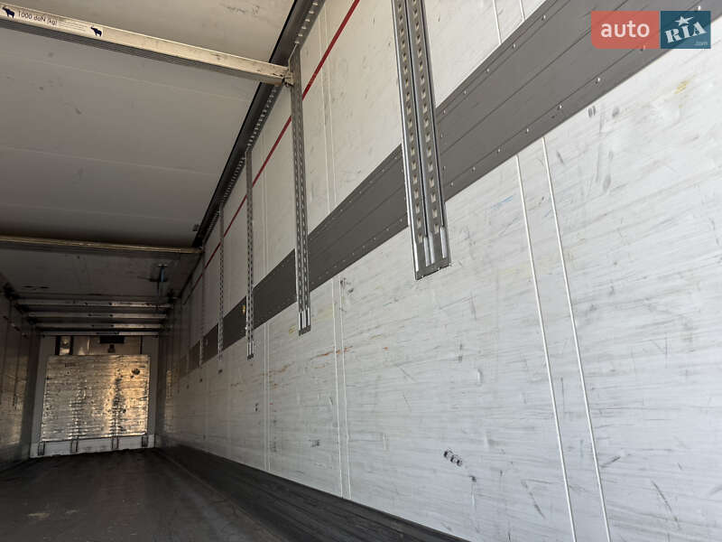 Рефрижератор полуприцеп Schmitz Cargobull Cargobull 2014 в Луцке