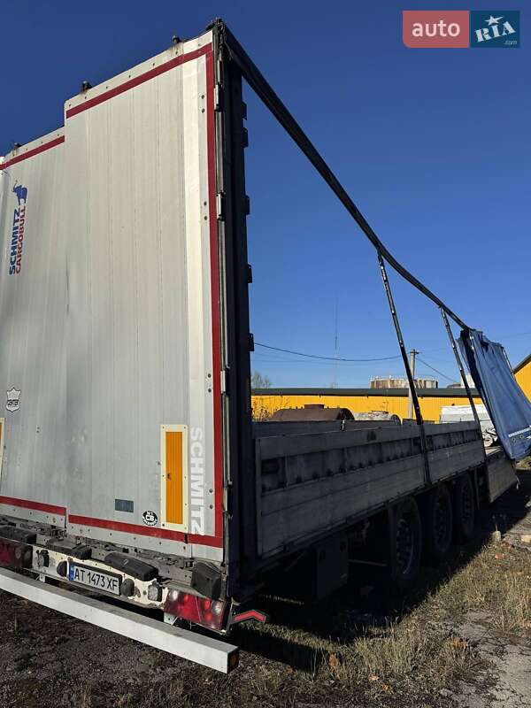 Бортовой полуприцеп Schmitz Cargobull Cargobull 2007 в Надворной