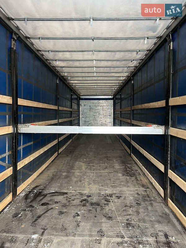 Тентованный борт (штора) - полуприцеп Schmitz Cargobull Cargobull 2012 в Львове