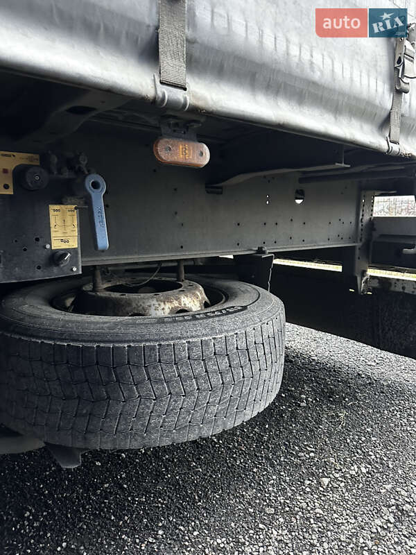 Тентований борт (штора) - напівпричіп Schmitz Cargobull Cargobull 2011 в Умані