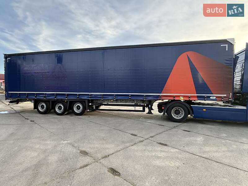 Тентованный борт (штора) - полуприцеп Schmitz Cargobull Cargobull 2015 в Надворной