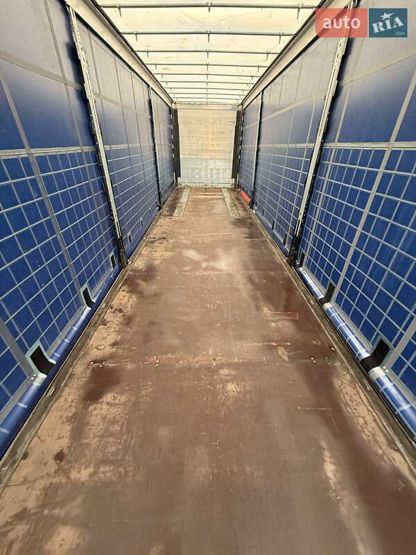 Тентованный борт (штора) - полуприцеп Schmitz Cargobull Cargobull 2015 в Надворной