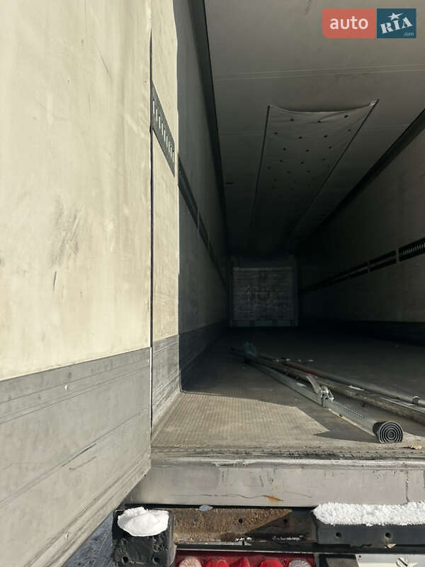 Рефрижератор полуприцеп Schmitz Cargobull Cargobull 2005 в Тернополе