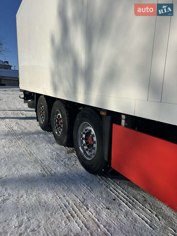 Рефрижератор полуприцеп Schmitz Cargobull Cargobull 2005 в Тернополе