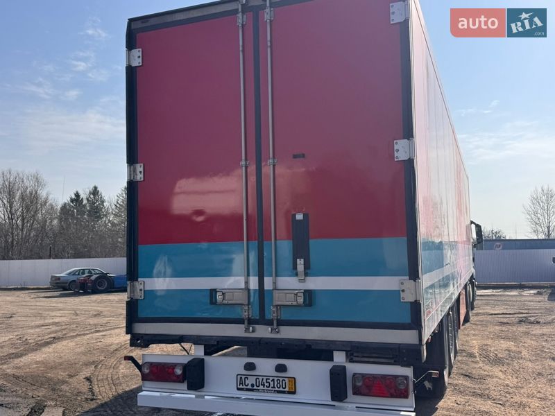 Рефрижератор полуприцеп Schmitz Cargobull Cargobull 2011 в Черновцах