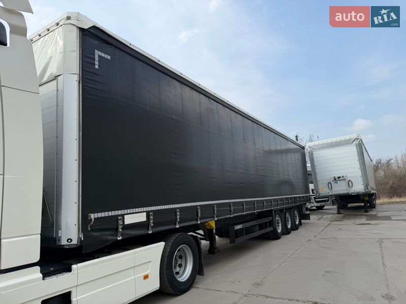 Тентованный борт (штора) - полуприцеп Schmitz Cargobull Cargobull 2013 в Львове