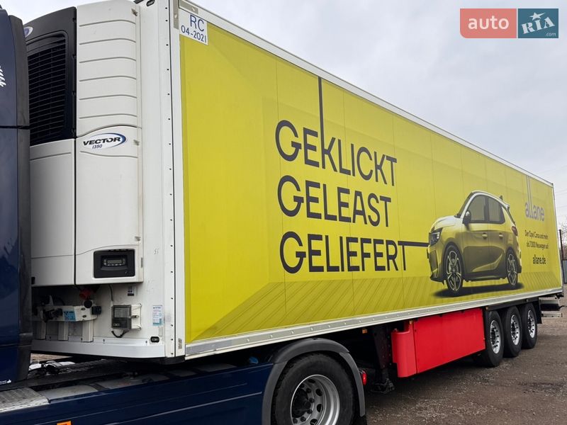 Рефрижератор полуприцеп Schmitz Cargobull Cargobull 2015 в Черновцах