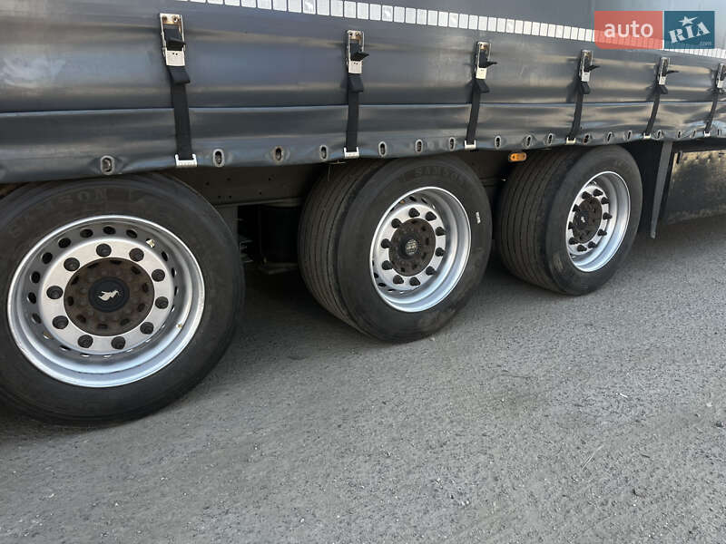 Тентований борт (штора) - напівпричіп Schmitz Cargobull Mega 2008 в Луцьку