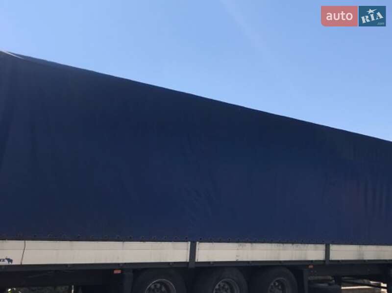 Бортовий напівпричіп Schmitz Cargobull S01 2001 в Краматорську