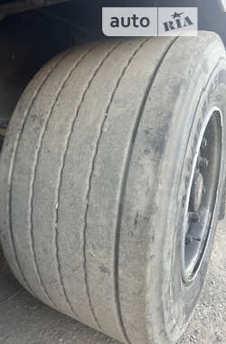 Тентований борт (штора) - напівпричіп Schmitz Cargobull S01 2013 в Хусті