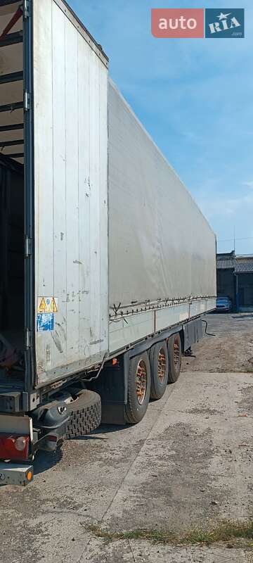 Бортовой полуприцеп Schmitz Cargobull S01 2008 в Ужгороде