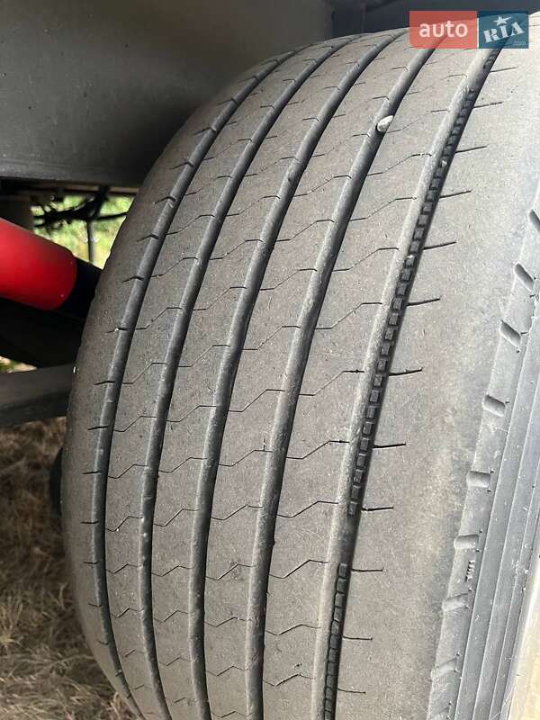 Платформа напівпричіп Schmitz Cargobull S01 2008 в Луцьку фото 4 Платформа напівпричіп Schmitz Cargobull S01 2008 в Луцьку