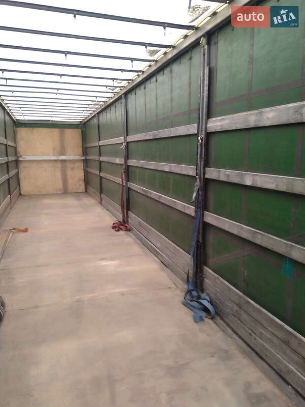 Бортовой полуприцеп Schmitz Cargobull S01 2010 в Чернигове